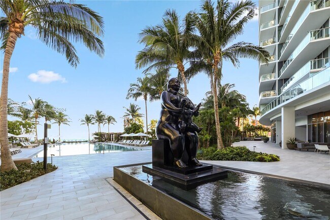 Building Photo - 2200 N Ocean Blvd