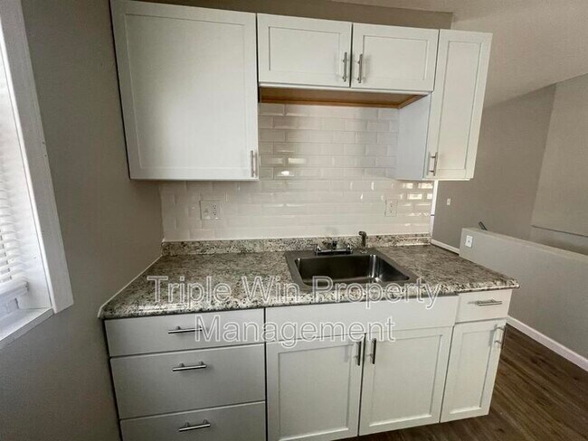 Building Photo - 11423 Ortega Dr