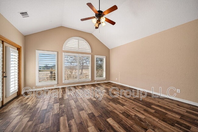 Building Photo - 7033 Robin Hood Way