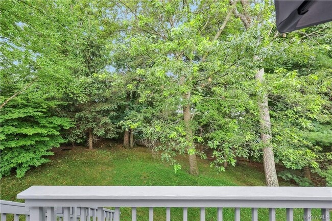 Building Photo - 15 Wimbledon Ct