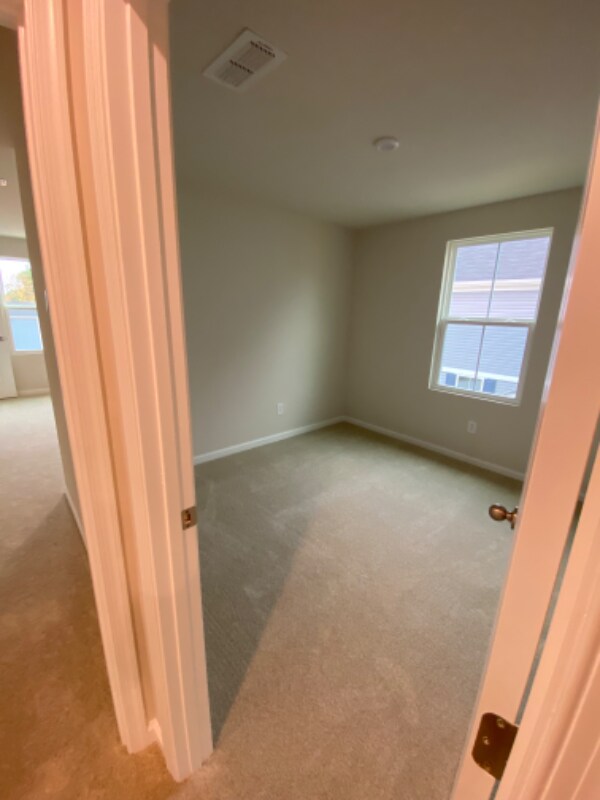 Building Photo - 420 Harmony Hl Trl