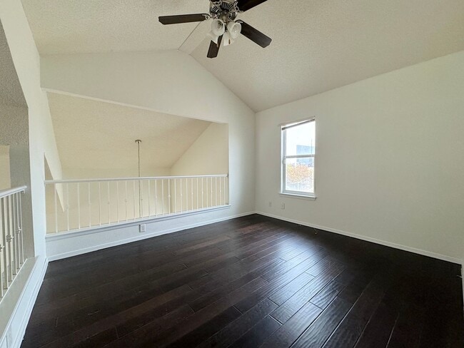 Building Photo - West El Paso 3bed 2.5bbath refrig A/C Home
