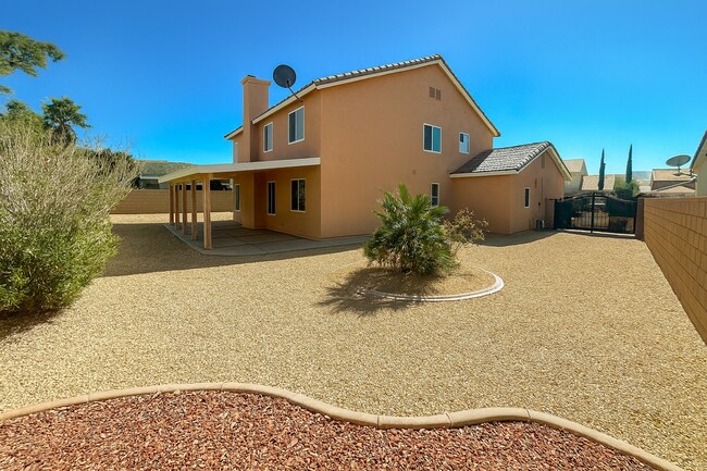 Building Photo - 5625 Churchill Ct