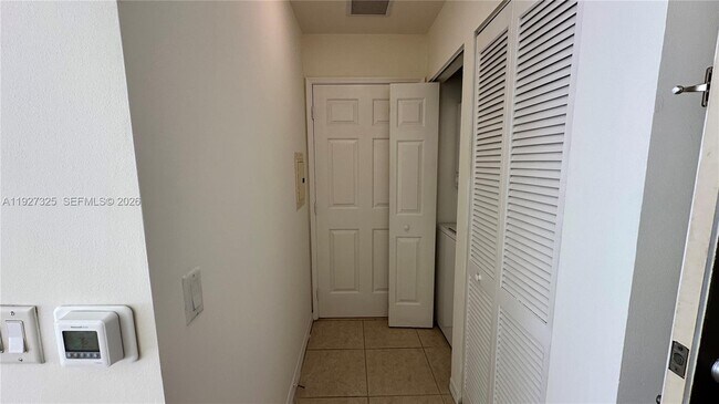 Building Photo - 2401 NE 65th St