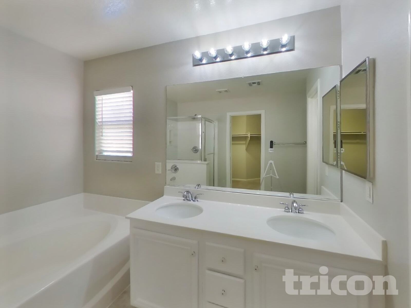 Building Photo - 4940 Naff Ridge Dr