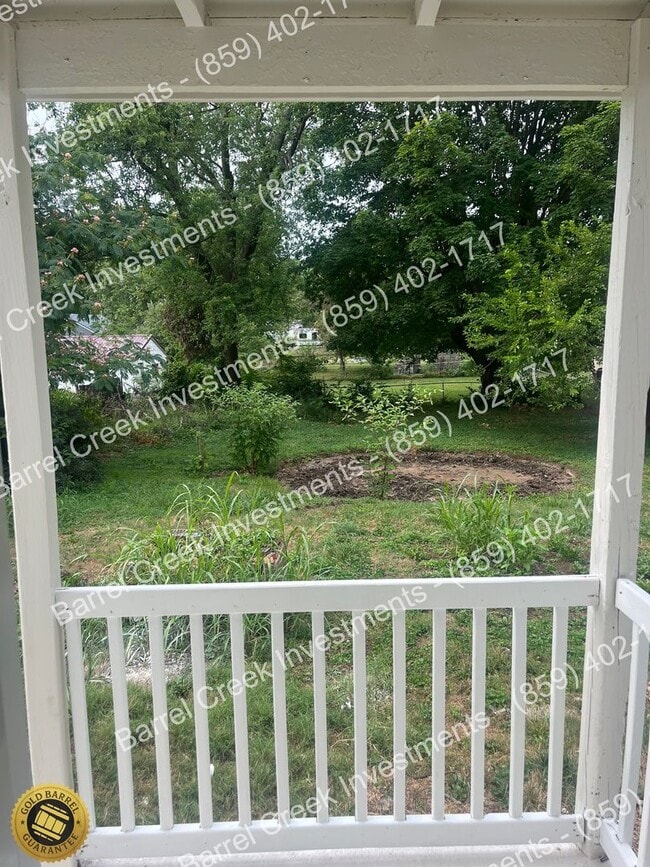 Building Photo - 2-Bed 1-Bath House