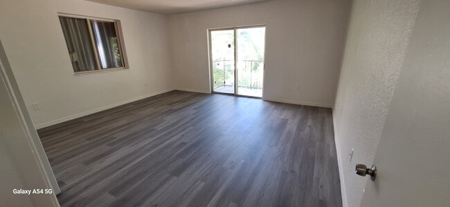 Building Photo - 674 NW 46th St