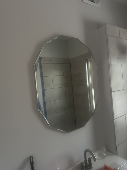 Bathroom - 7125 S Woodlawn Ave