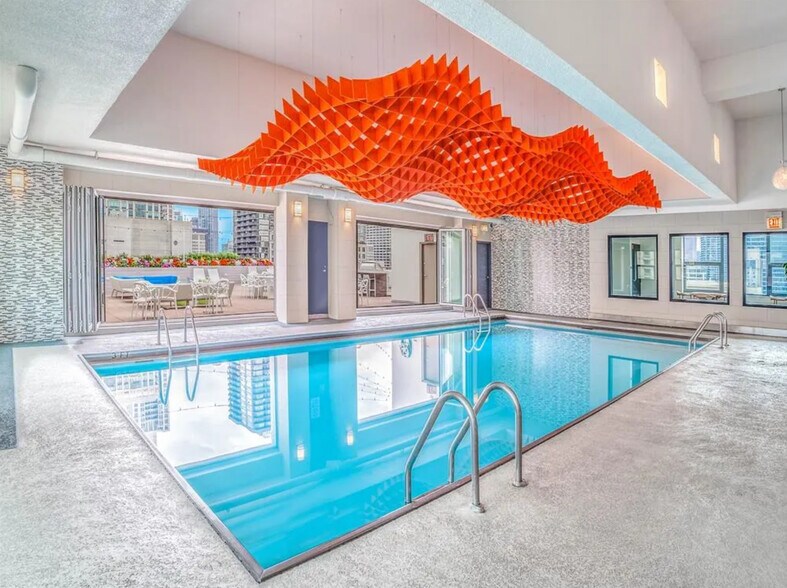 Building Photo - 70 W Huron St