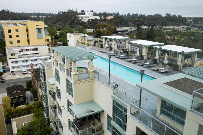 Building Photo - 850 Beech St