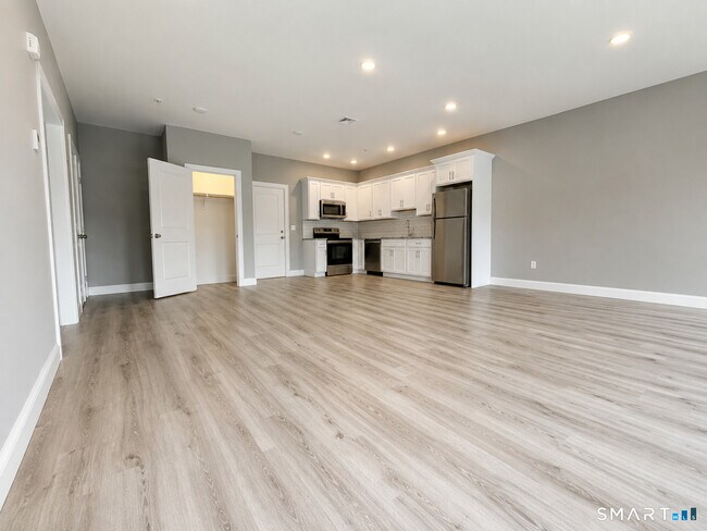 Building Photo - 301 Bridgeport Ave