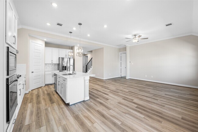 Building Photo - 17681 Rosette Grass Dr