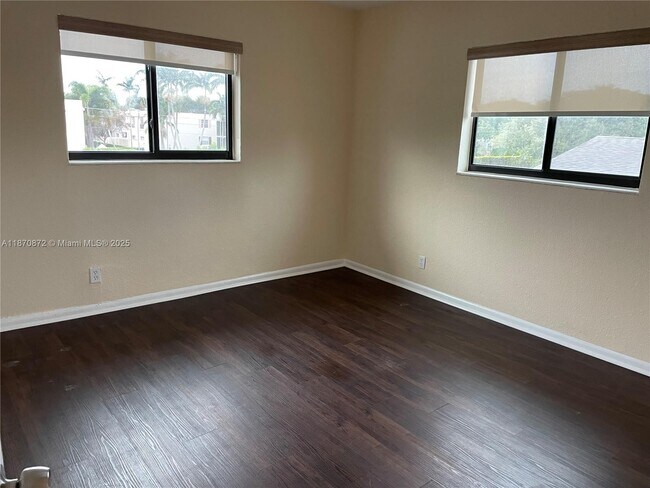 Building Photo - 7390 NW 38th St