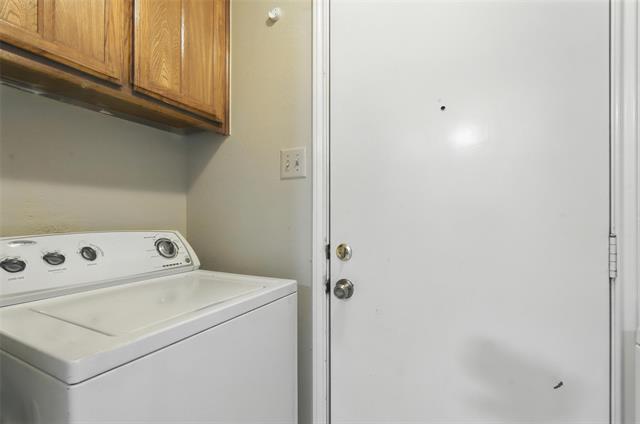 Building Photo - 8212 Lara Ln