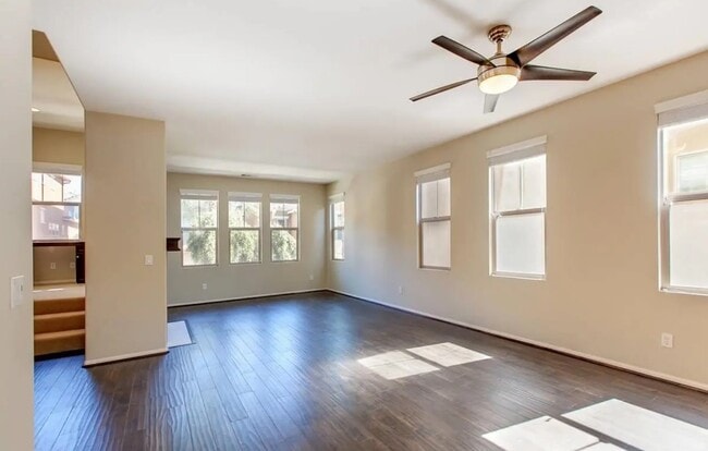 Building Photo - 1819 Lavender Ln