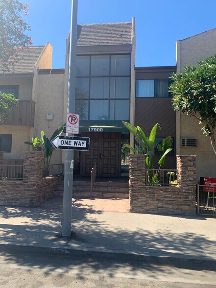 Building Photo - 17900 Sherman Way