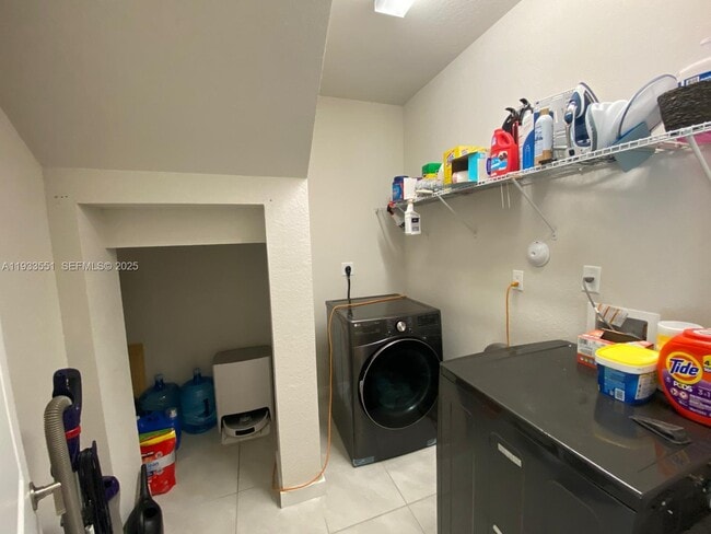 Building Photo - 10820 SW 232nd Terrace