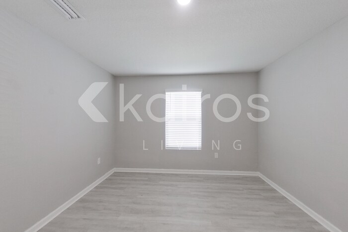 Building Photo - 316 Monarch Ln