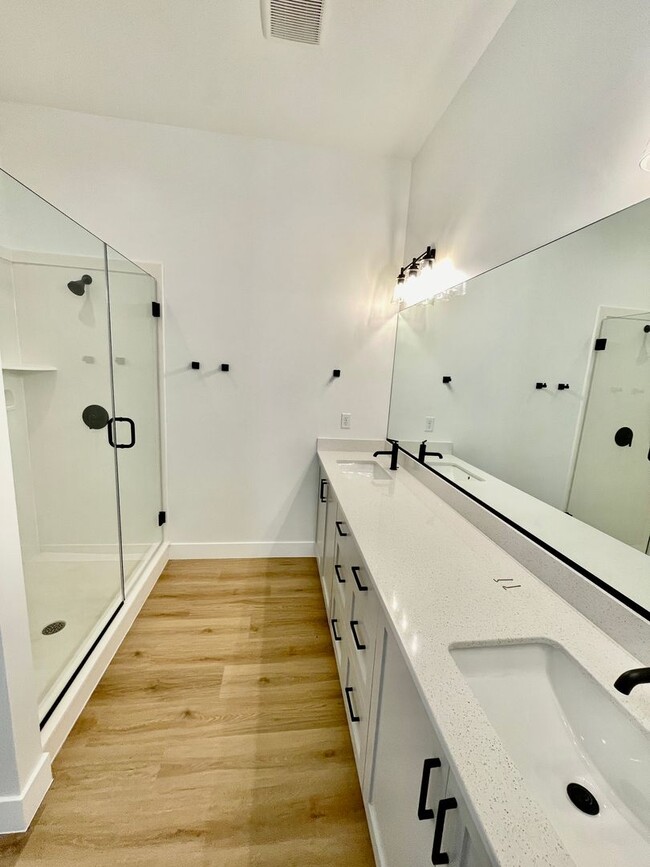 Building Photo - Patio Home in Woodland Estates - Pet Friendly