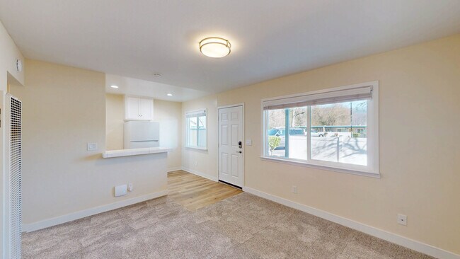 Building Photo - 15443 Marty Dr