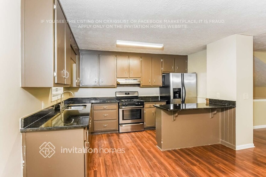 Building Photo - 129 Little Brook Dr