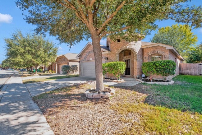 Building Photo - Beautifully Maintained Home in the Heart of Helotes