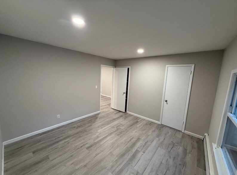 Building Photo - 109 Rhoda Ave