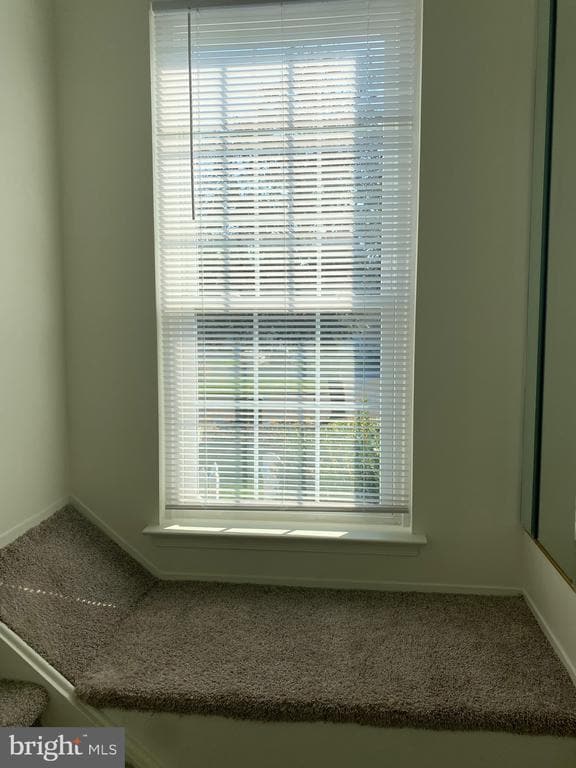 Building Photo - 1811 Hennessy Dr
