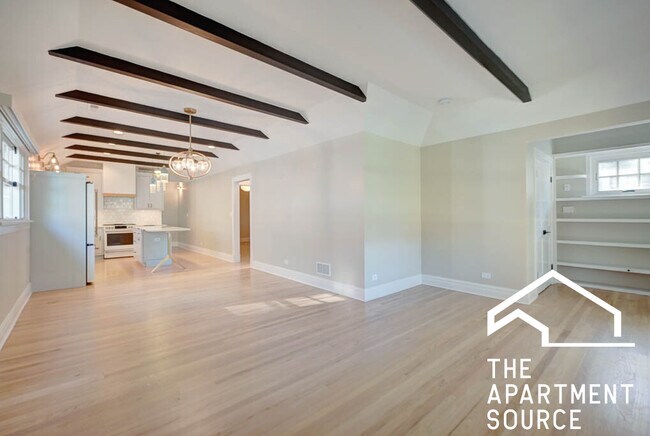 Building Photo - 2211 Pioneer Rd