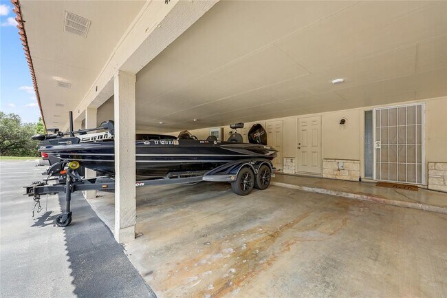 Building Photo - 3216 Poe Cove