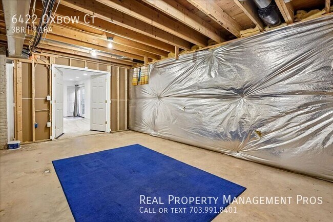 Building Photo - 6422 Oxbow Ct