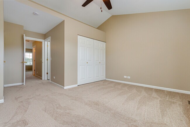 Building Photo - 2316 Highland Ct