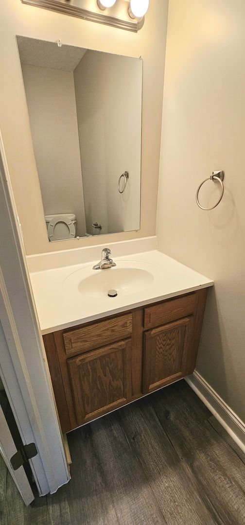 Building Photo - 441 Impala Dr