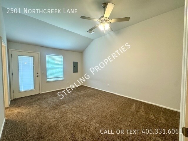 Building Photo - 2501 Northcreek Ln