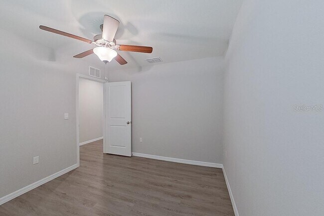 Building Photo - 8590 SW 44th Ct