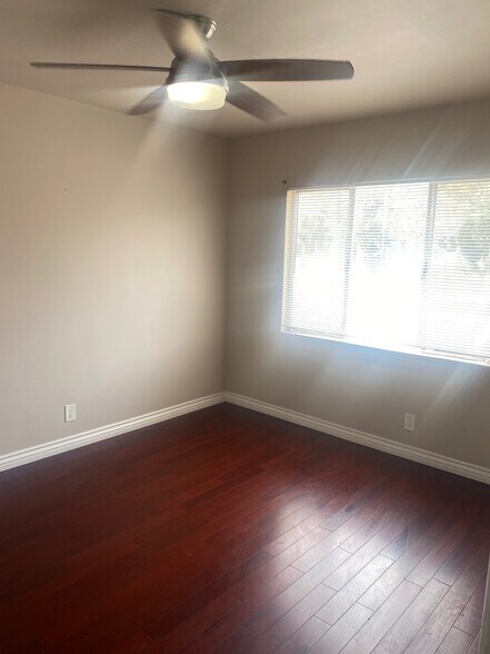 Building Photo - 7921 Crenshaw Blvd