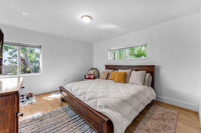 Building Photo - 149 Fern Way