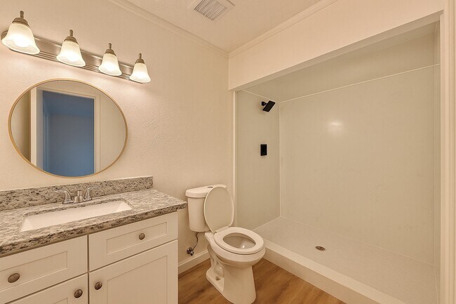 Building Photo - 4819 Porter Ridge Dr