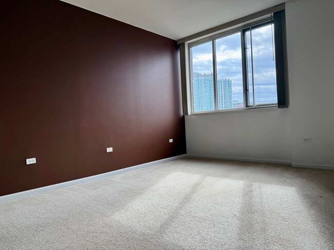 Building Photo - 1515 S Prairie Ave