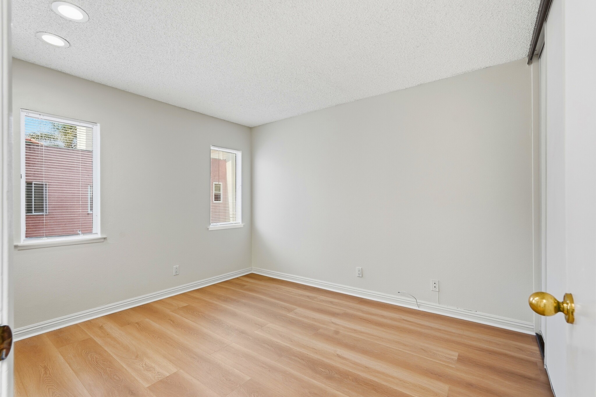 Building Photo - 13901 Olive View Ln