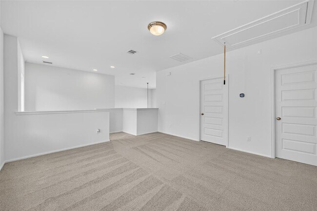 Building Photo - 10730 Aquila Star Dr