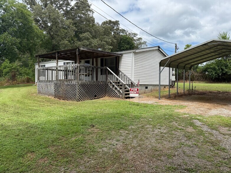 Primary Photo - 669 W Vinegar Valley Rd