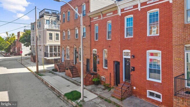 Building Photo - 1005 Baylis St