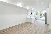 Building Photo - 410-24 N 8th St