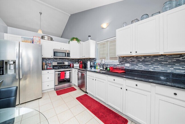 Building Photo - 3118 145th St