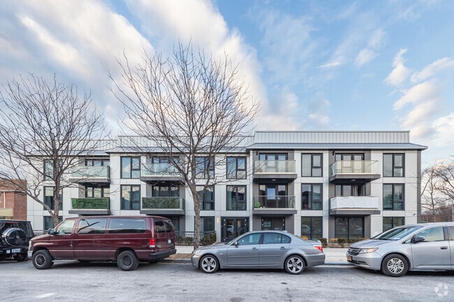 Building Photo - Parsons- Gardens Condominiums