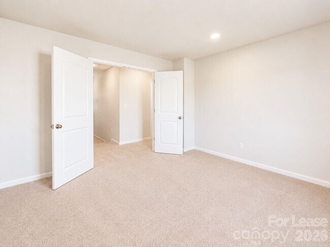 Building Photo - 5030 Markfield Ln