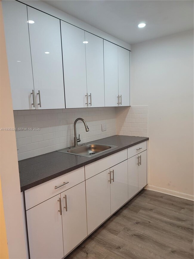 Building Photo - 151 SW 134th Way