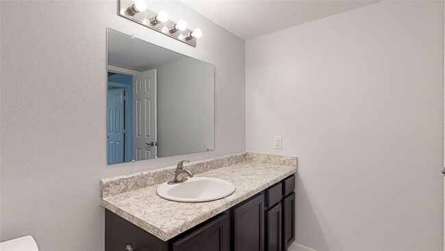 Building Photo - 1860 White Oak Dr