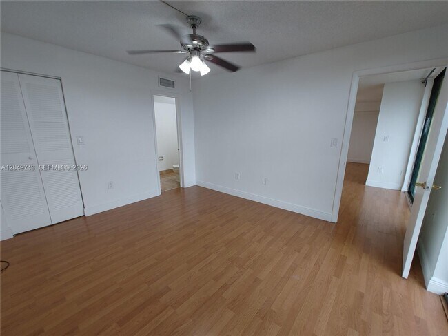 Building Photo - 11800 SW 18th St